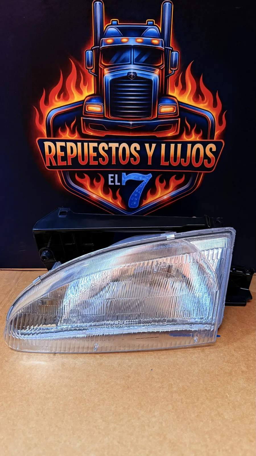 Farola Daewoo Racer mod 1995 en Repuestos y Lujos el 7