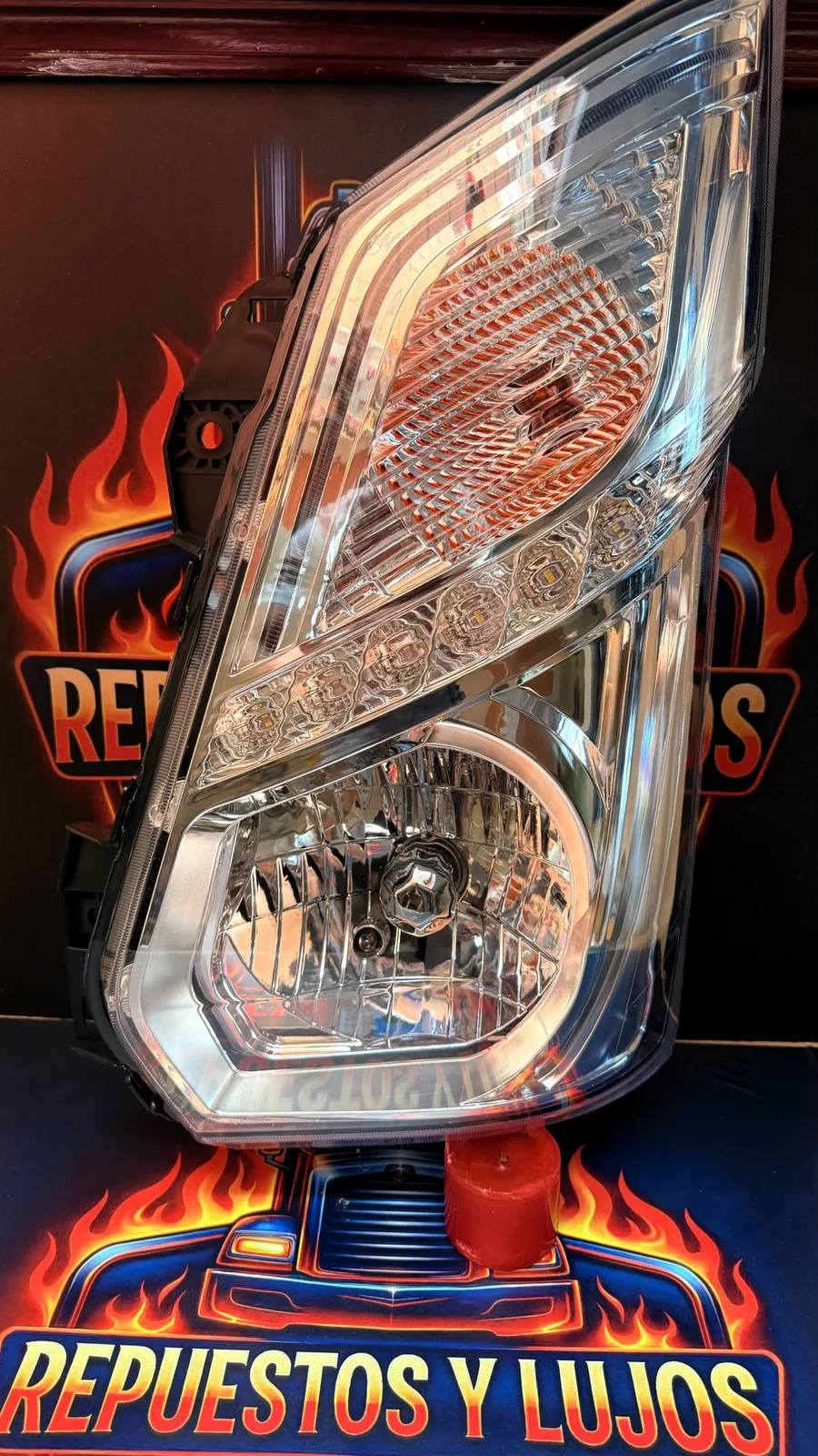 Farola FOTON Aumatk LED mod 2018 al 2024 en Repuestos y Lujos el 7
