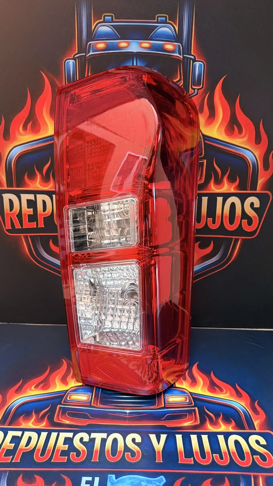 Stop Chevrolet D-MAX LED mod 2014 a 2024 en Repuestos y Lujos el 7